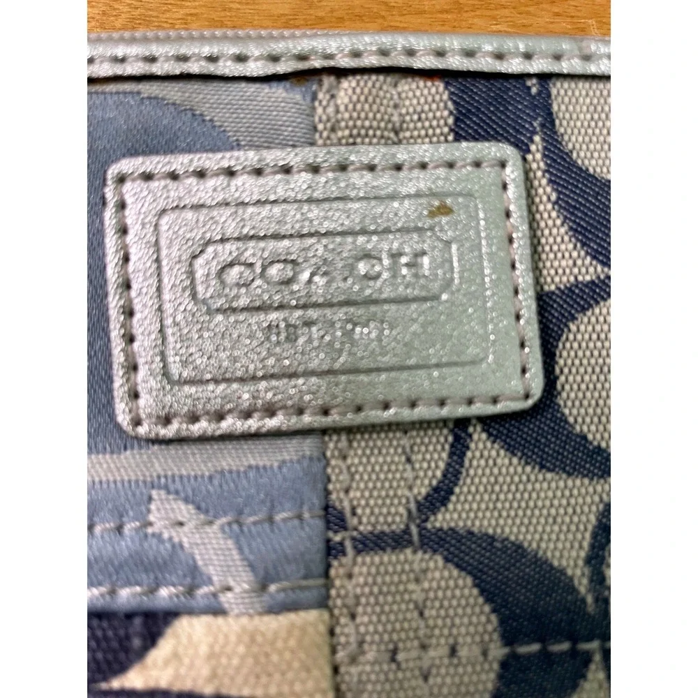 Coach Large Wristlet Blue Patchwork Signature C Denim Silver Trim F47682